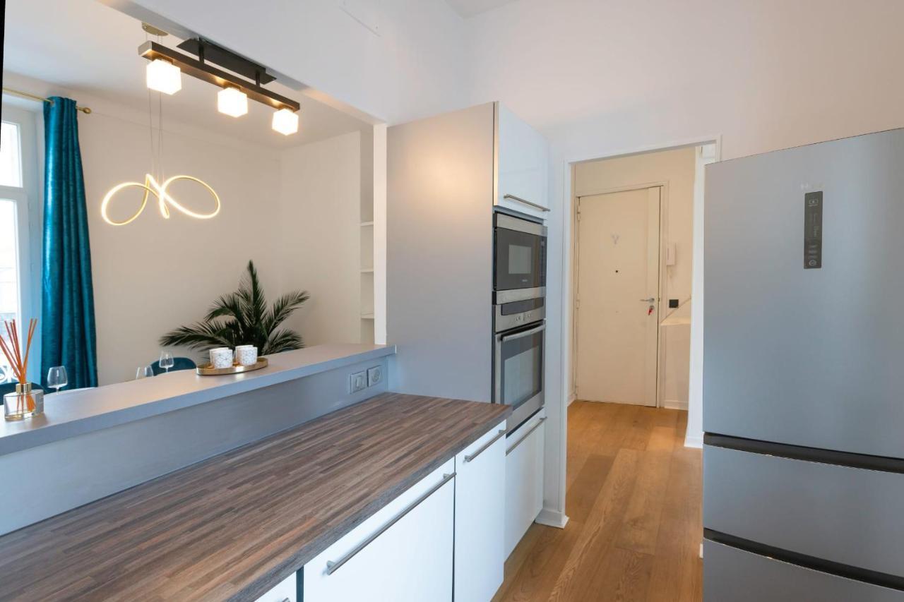 Modern 2-Br Apartment In The Heart Of คานส์ ภายนอก รูปภาพ